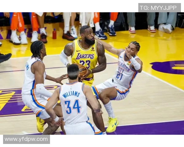 12月8日NBA常规赛精彩对决湖人迎战雷霆力争胜利